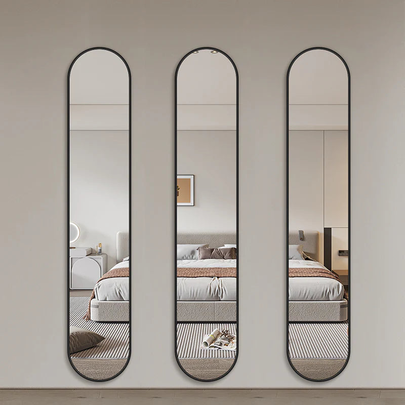 Oval fullängdsspegel, 26x160 cm - Svart ram