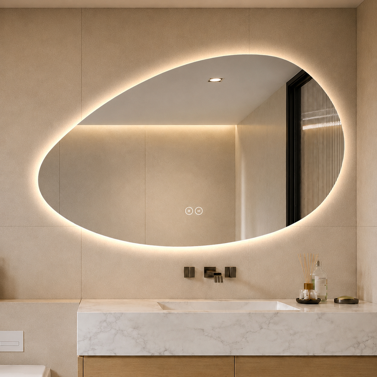 Asymmetrisk spegel med LED-ljus och värme, 120x75 cm (Högervänd)