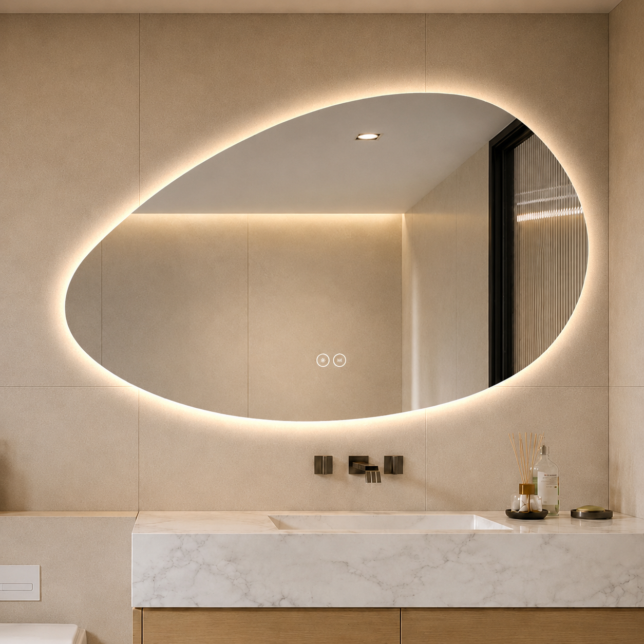 Asymmetrisk spegel med LED-ljus och värme, 120x75 cm (Högervänd)